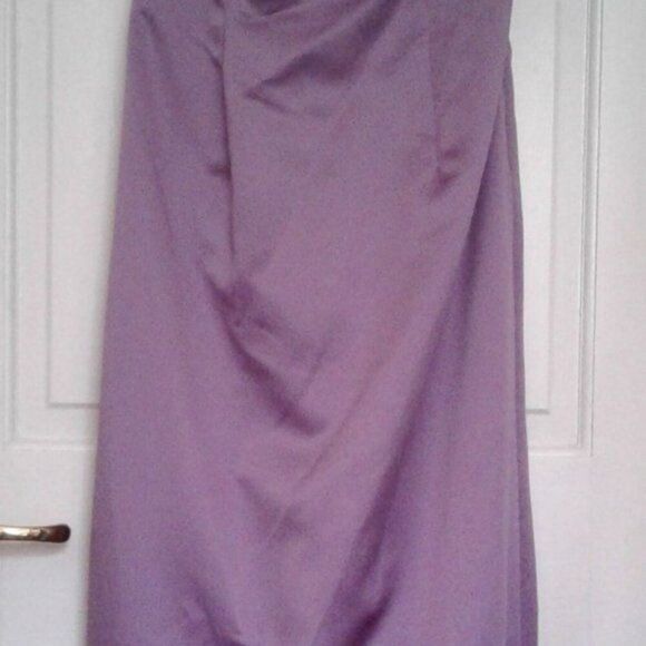 David's Bridal NWT Satin Formal/Bridesmaid Strapless Gown Size 8 Purple Lined - Picture 4 of 7